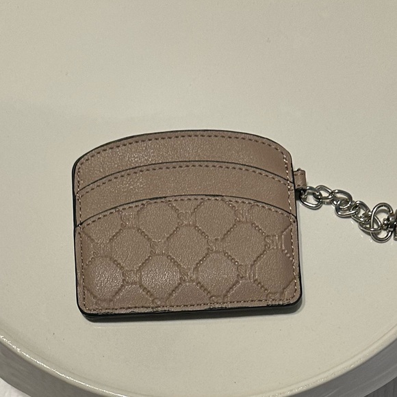 Steve Madden Monogramed Card Holder - Picture 3 of 3